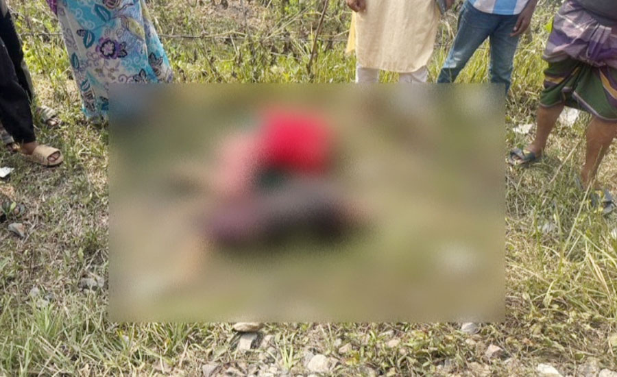 পূবাইলে চলন্ত ট্রেনের নিচে ঝাঁপ, ২ শিশু নিয়ে মায়ের মর্মান্তিক মৃত্যু