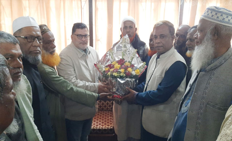 শেরপুরে শতাধিক লোক নিয়ে ইউপি চেয়ারম্যান ফারুকের বিএনপিতে যোগদান