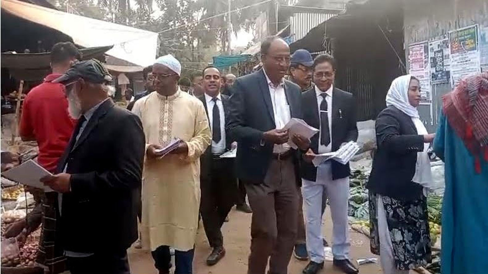 দুর্গাপুরে ধানের শীষের পক্ষে, আইনজীবীদের প্রচারণা