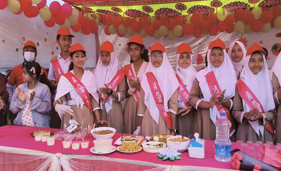 ‎ঈদগাহ আদর্শ উচ্চ বিদ্যালয়ে বর্ণিল আয়োজনে বার্ষিক ক্রীড়া প্রতিযোগিতা অনুষ্ঠিত