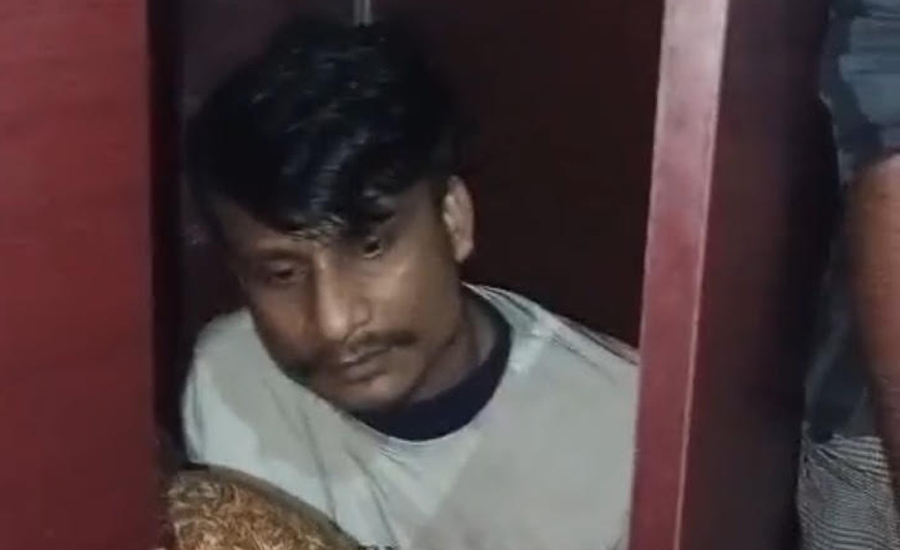 লুকিয়ে ছিলেন ওয়্যারড্রবে, গাছায় মাদক মামলার ওয়ারেন্টভুক্ত আসামি গ্রেপ্তার