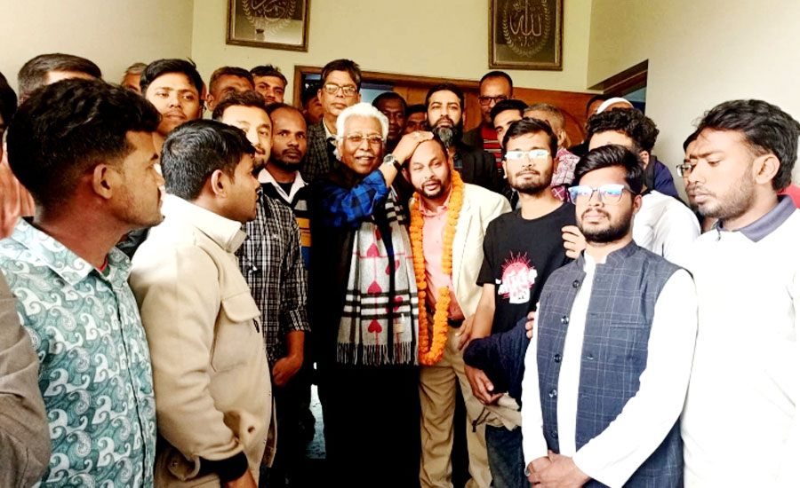 উজিরপুরে বিএনপি প্রার্থী এস সরফুদ্দিন সান্টুর গনসংযোগে কেন্দ্রীয় প্রচার দল