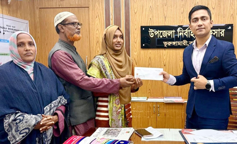 মেডিকেলে সুযোগ পাওয়া শেফার পাশে ভূরুঙ্গামারীর ইউএনও