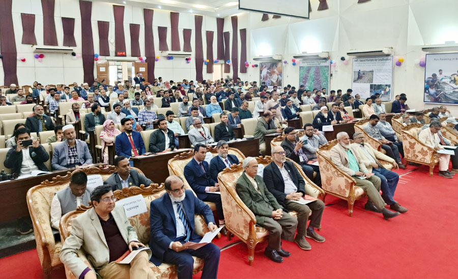 আপনি যদি জুলাই অভ্যুত্থানের পক্ষে হয়ে থাকেন তাহলে হ্যাঁ, বিপক্ষে হলে না-মনির হায়দার