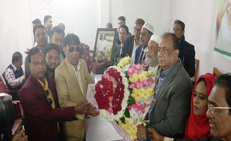 সাতক্ষীরা জেলা নাগরিক ঐক্যের সভাপতি ডক্টর রবিউল ইসলাম খানের নেতৃত্বে বিএনপিতে যোগ দিলেন ২১৭ নেতাকর্মী