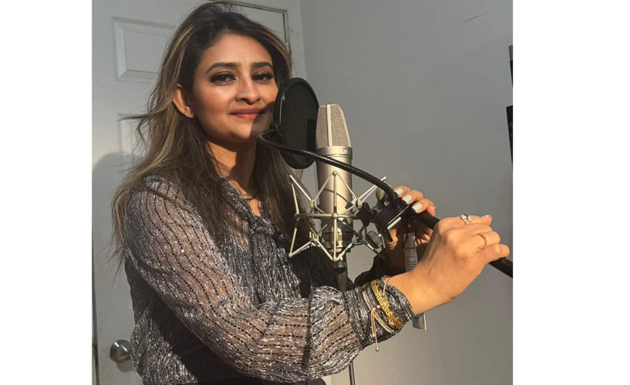 নতুন গানে মুগ্ধতা ছড়াচ্ছেন কণ্ঠশিল্পী জেনিফার গোমেজ