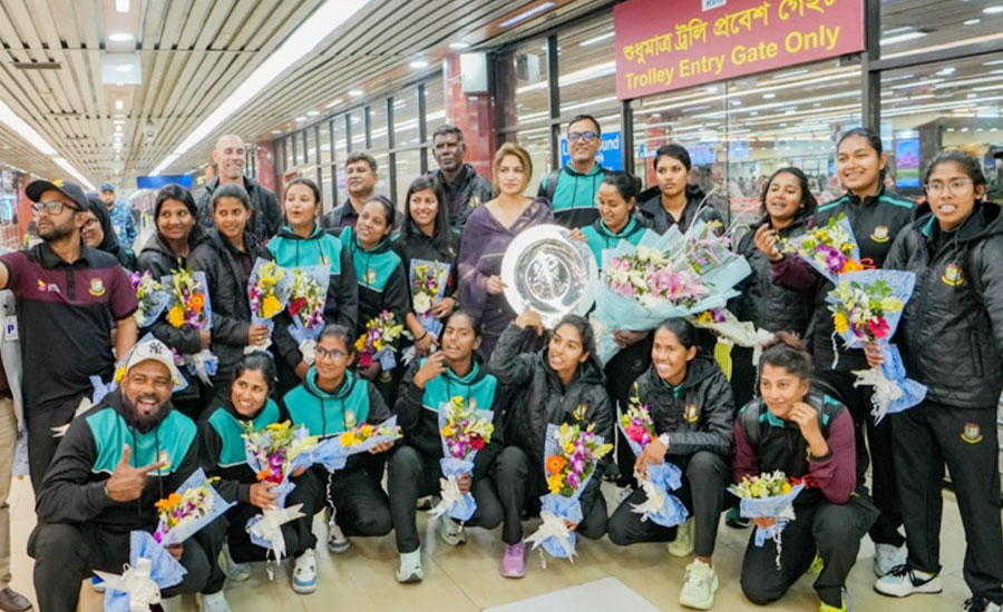 বিশ্বকাপ বাছাইপর্বে চ্যাম্পিয়ন হয়ে দেশে ফিরেছে বাংলাদেশ নারী দল