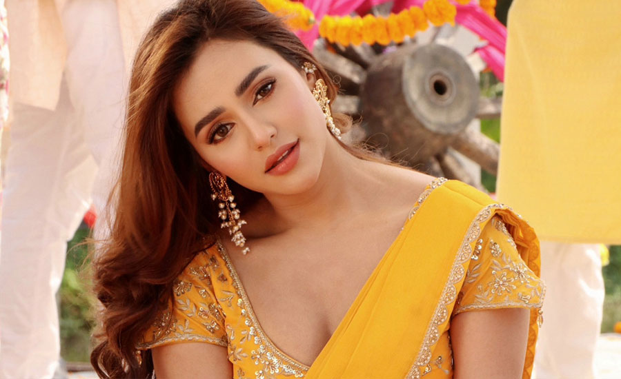 জেলে যাওয়ায় কাছের বন্ধুরাও নুসরাত ফারিয়ার সঙ্গে ছবি মুছে ফেলেন