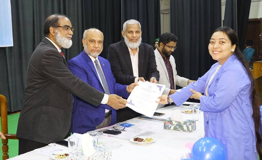 বাকৃবির ভেটেরিনারি অনুষদের ৫৯তম ব্যাচের ইন্টার্নশিপ সনদ পেল ১৯৭ শিক্ষার্থী