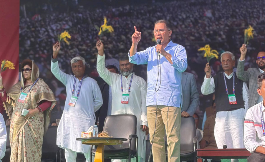 যশোরে দীর্ঘ প্রতীক্ষার অবসান জনসমুদ্রে ভাসছে যশোর মঞ্চে  তারেক রহমান