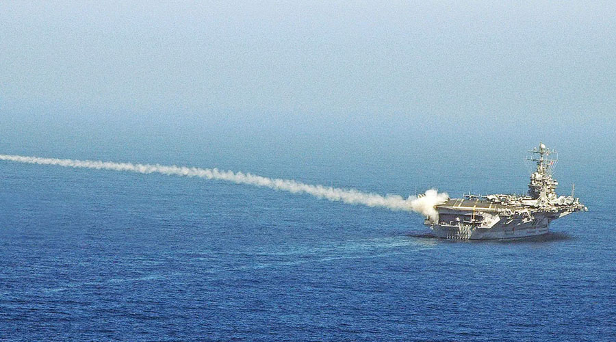 মার্কিন রণতরীর দিকে ধেয়ে আসা ইরানি ড্রোন ভূপাতিত করল যুক্তরাষ্ট্র