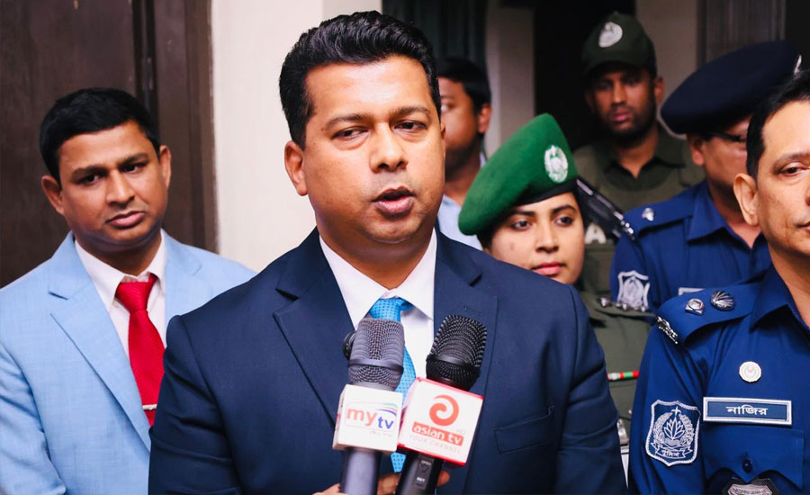 ভোট কেন্দ্রে ৫ মিনিটে ফোর্স পৌছাবে: চট্টগ্রাম জেলা প্রশাসক 