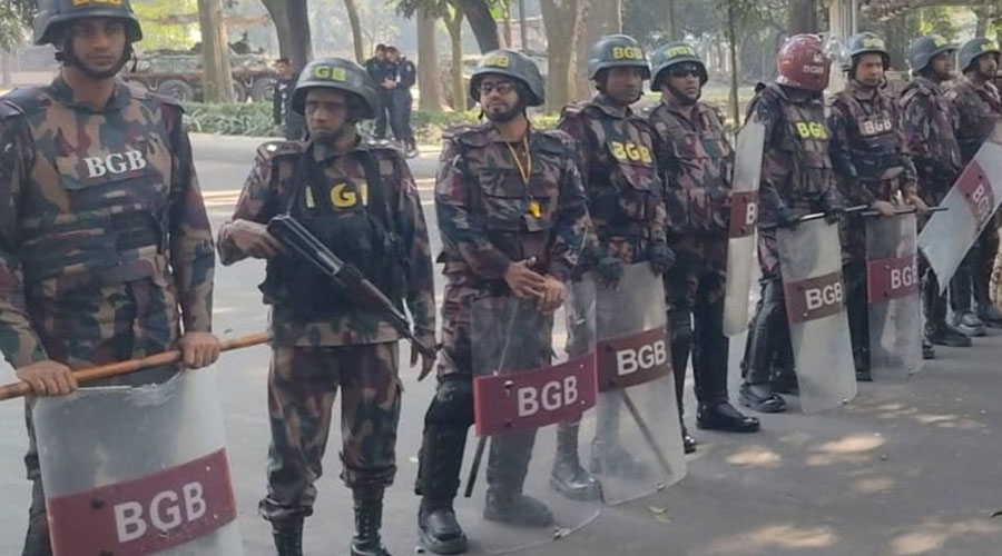 প্রধান উপদেষ্টার বাসভবন এলাকায় ১৪৪ ধারা জারি