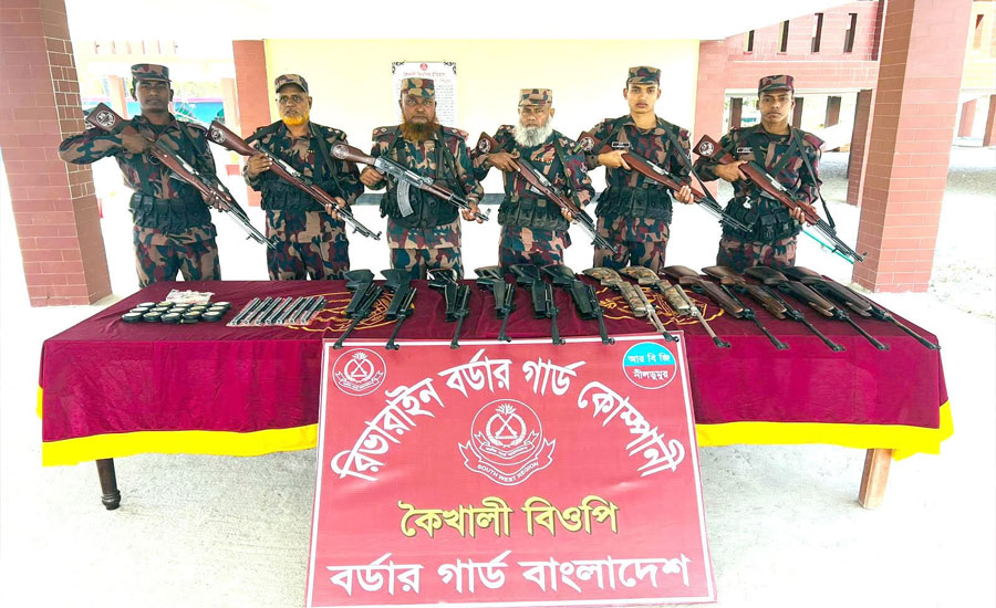 সাতক্ষীরার শ্যামনগরে বিজিবির অভিযানে অস্ত্র-গুলি উদ্ধার!