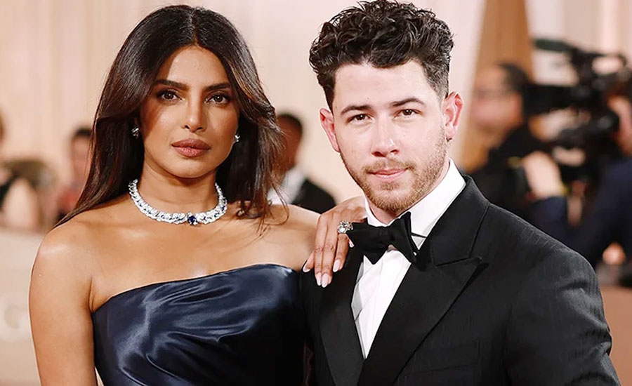 জীবনের সেরা সিদ্ধান্ত ও প্রাপ্তির কথা জানালেন প্রিয়াঙ্কা