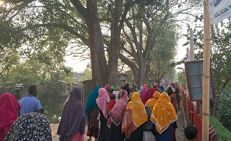 ৫০ টাকার বিনিময়ে নির্বাচনী মিছিলে যান তাঁরা