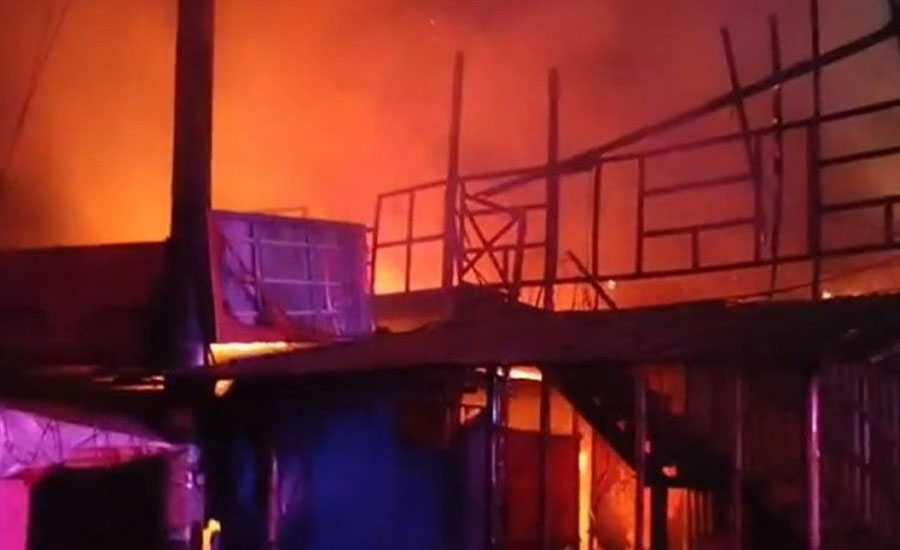 পূর্বাচল নীলা মার্কেটে ভয়াবহ অগ্নিকাণ্ড, পুড়ে ছাই ৫ দোকান