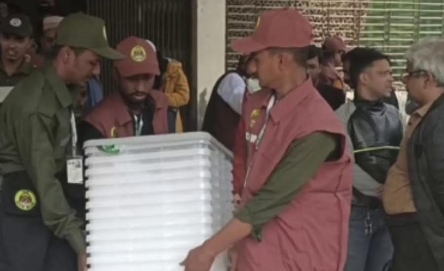 সেনবাগে ১১১টি কেন্দ্রে মধ্যে ঝুকিপূর্ণ ৭৩টি ও অতি ঝুকিপূর্ণ ৩৮টি কেন্দ্র