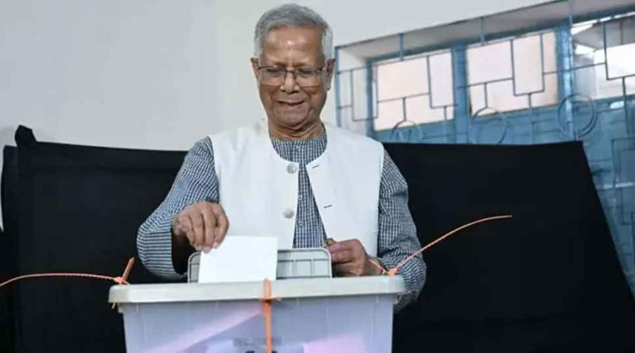 ভোট দিলেন প্রধান উপদেষ্টা