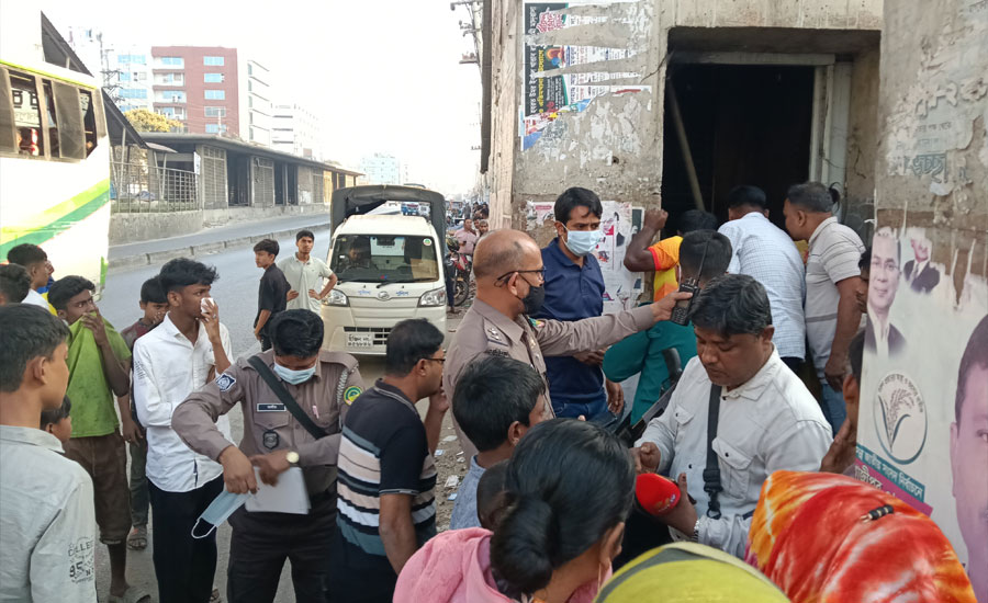 গাজীপুরে হাজিরপুকুর থেকে অজ্ঞাত ব্যক্তির মরদেহ উদ্ধার