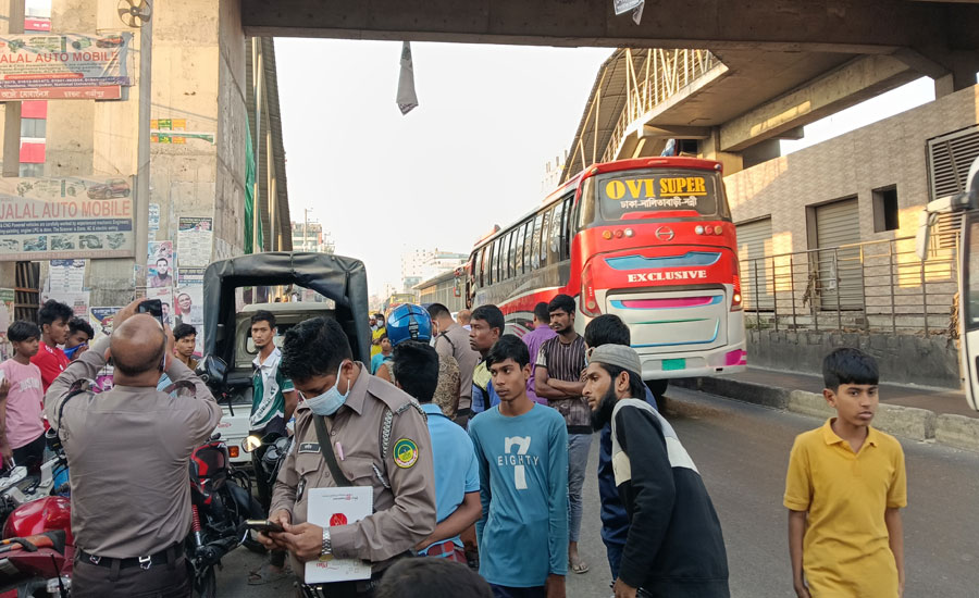 গাজীপুরে হাজিরপুকুর থেকে অজ্ঞাত ব্যক্তির মরদেহ উদ্ধার