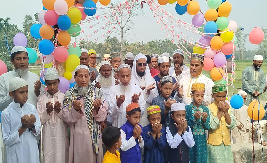 ফুলবাড়ীতে প্রবাসীর অর্থায়নে নির্মিত মসজিদের শুভ উদ্বোধন