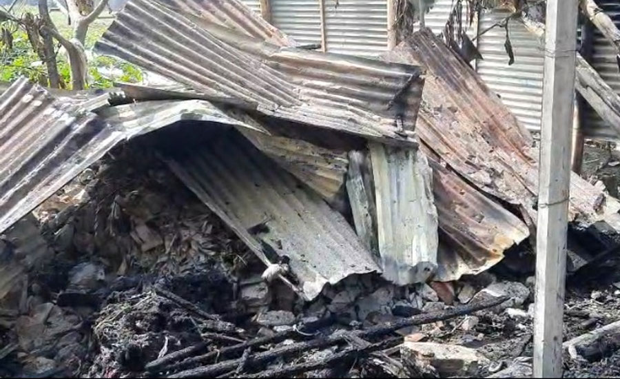 দুর্বৃত্তদের অগ্নিসংযোগে অল্পের জন্য প্রাণে রক্ষা পেলেন বৃদ্ধ ভাড়াটিয়া, দগ্ধ গৃহকর্তার স্বামী
