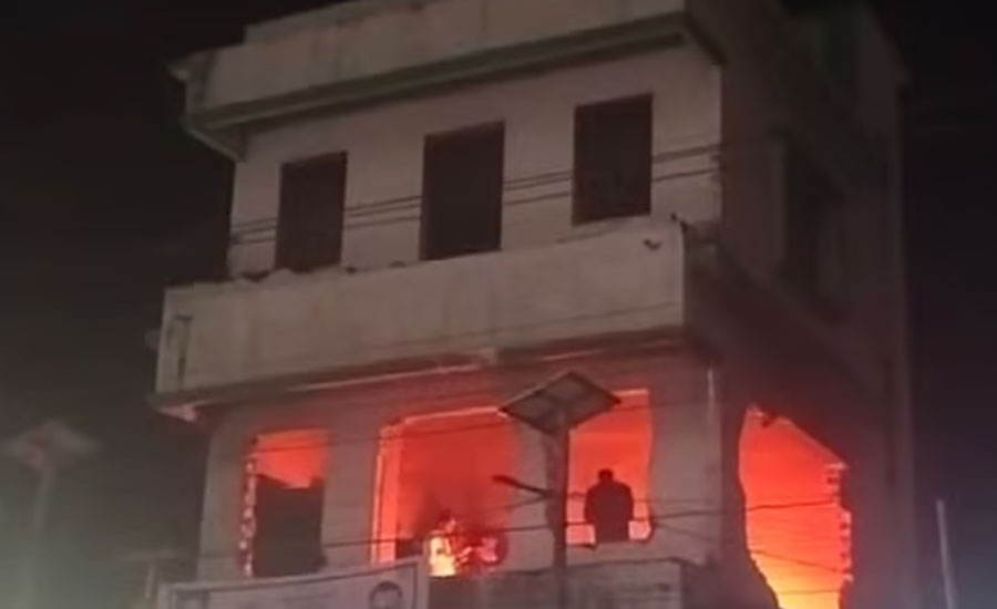 আ.লীগের কার্যালয় উদ্বোধনের পর এনসিপির আগুন