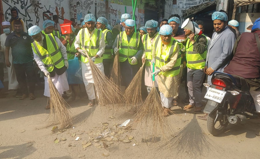 গ্রীণ ক্লিন চাঁপাইনবাবগঞ্জ গড়ার প্রত্যয় এমপি বুলবুলের