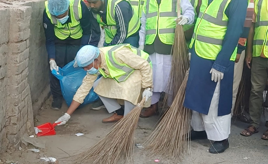 গ্রীণ ক্লিন চাঁপাইনবাবগঞ্জ গড়ার প্রত্যয় এমপি বুলবুলের