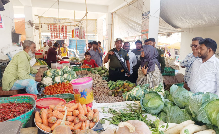 রাজস্থলীতে ভ্রাম্যমাণ আদালতের অভিযানে ১ দোকানিকে জরিমানা