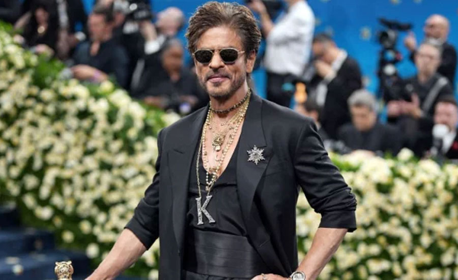 মেরুদণ্ডের সমস্যা শাহরুখের!