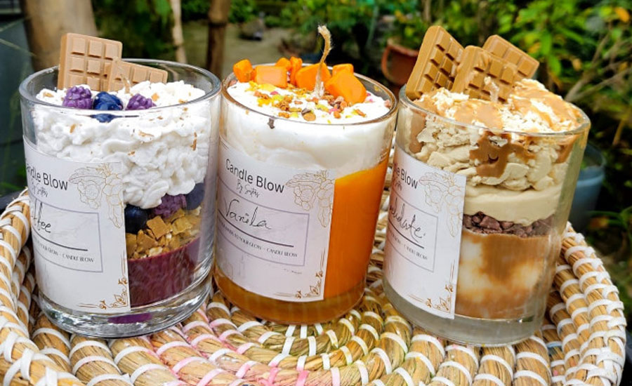 লোভনীয় ডেজার্টের আদলে বানানো মোমবাতি যেভাবে বদলে দিল দুই বোনের গল্প