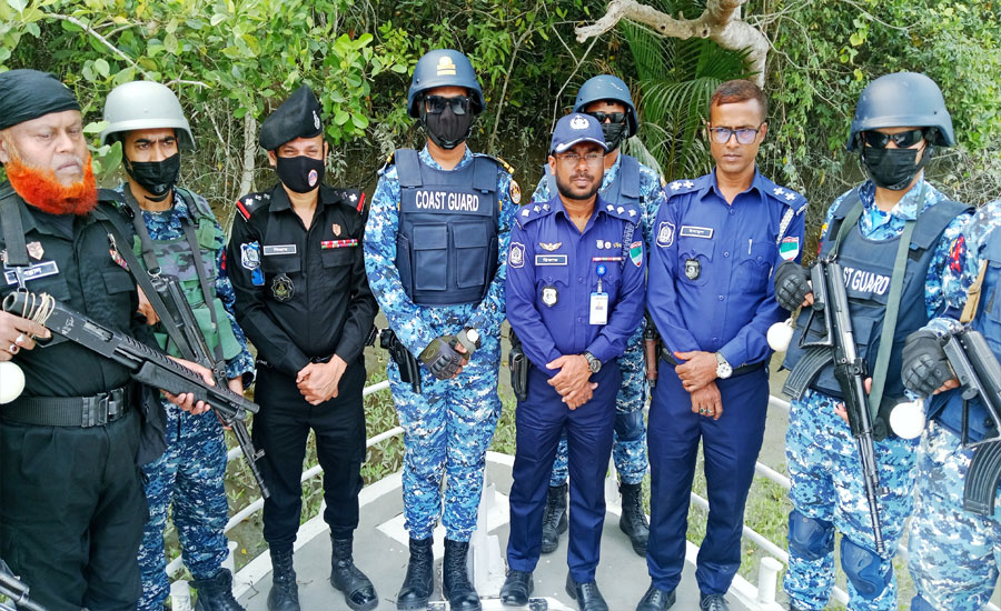 সুন্দরবনে দস্যুতা দমনে কোস্টগার্ডের নেতৃত্বে যৌথবাহিনীর অভিযান শুরু