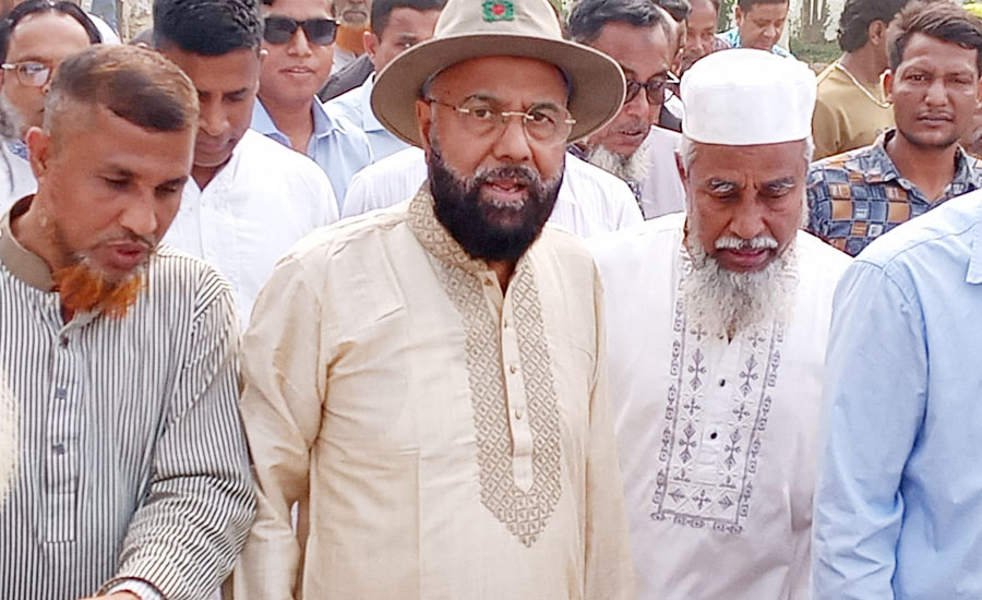 কুশিয়ারা নদীর উপর ফেরীঘাট স্থাপন কাজের শুভ উদ্বোধন করেন এম এ মালিক 