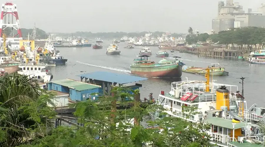 ঈদযাত্রা: নৌপথে ১০ দিন ‘বাল্কহেড’ ও ডিঙি নৌকা চলাচল বন্ধ