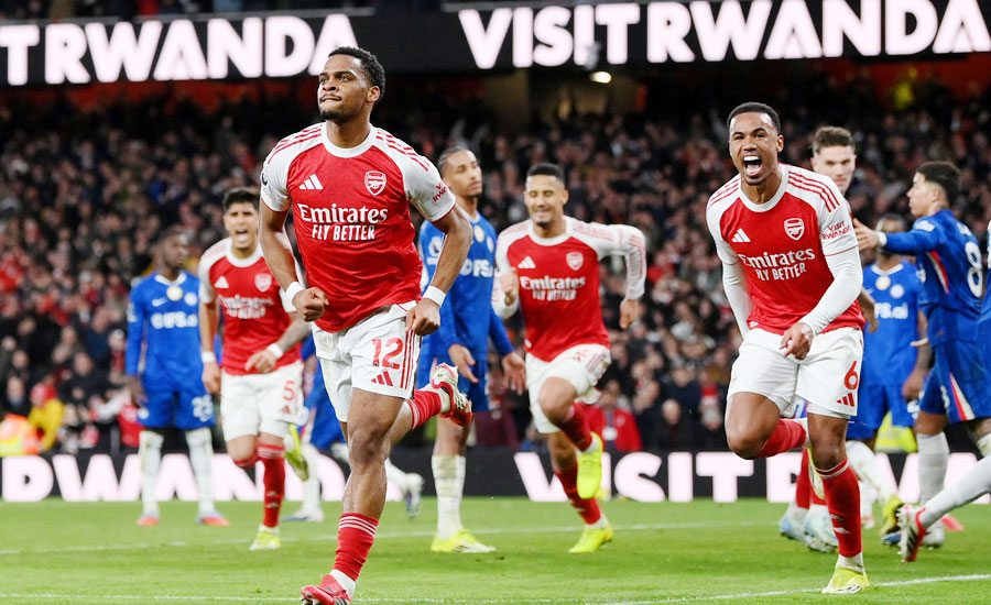 ডিফেন্ডারদের গোলে চেলসিকে হারালো আর্সেনাল