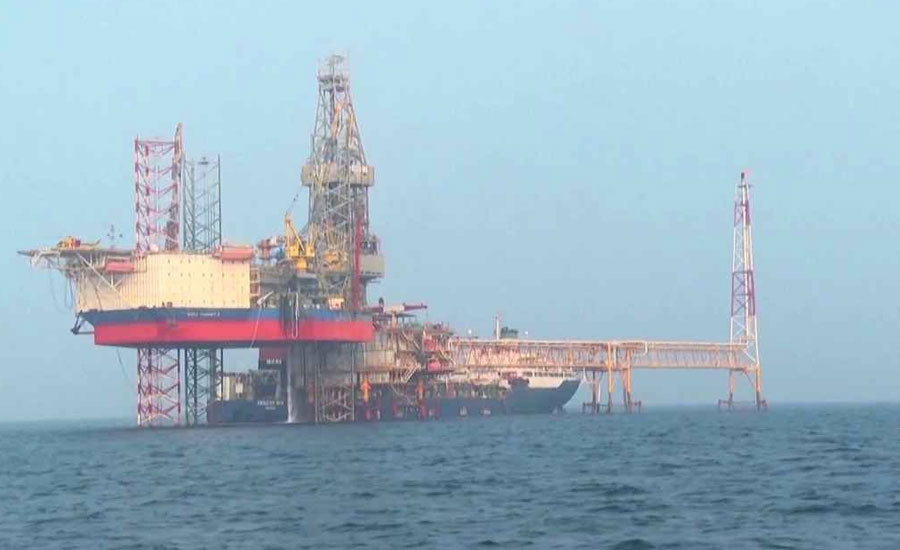 হরমুজ প্রণালী বন্ধে বিশ্ববাজারে তেলের দাম ঊর্ধ্বমুখী