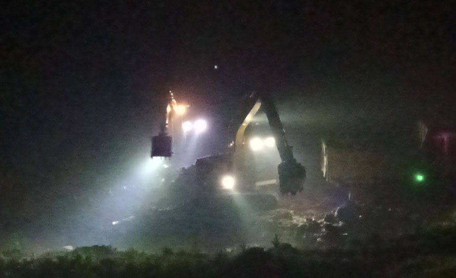 গাজীপুরে রাতের আঁধারে মাটিখেকো সিন্ডিকেটের দৌরাত্ম্য, বিপন্ন আবাদি জমি