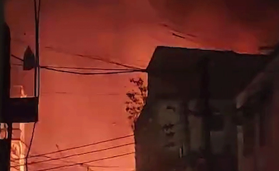 টঙ্গী বাজারের রাবেয়া মার্কেটে আগুন