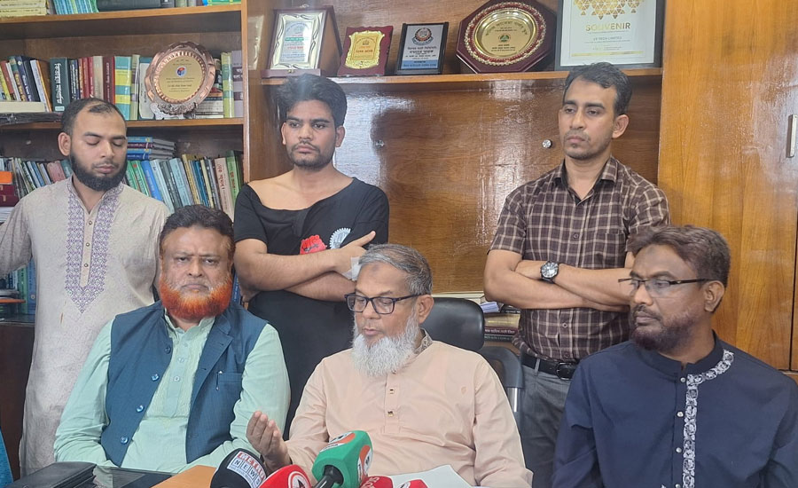 ময়লার টাকার ভাগ বন্ধের উদ্যোগকে কেন্দ্র করে ঢাকা-১৬ আসনের এমপির ওপর হামলা