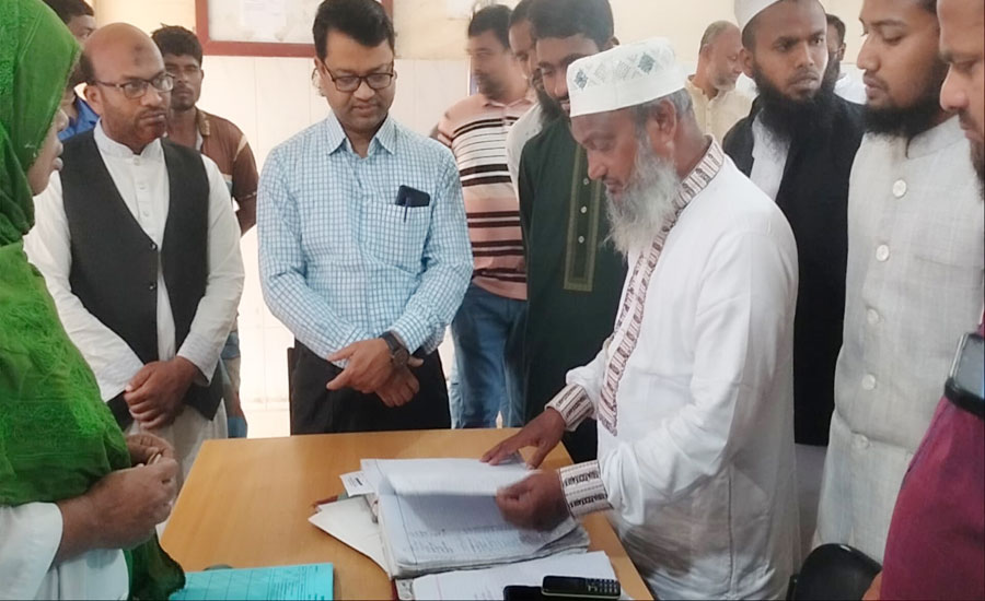 ভূরুঙ্গামারীতে এমপি'র আকস্মিক হাসপাতাল পরিদর্শন: দালালদের উৎপাত বন্ধের নির্দেশ