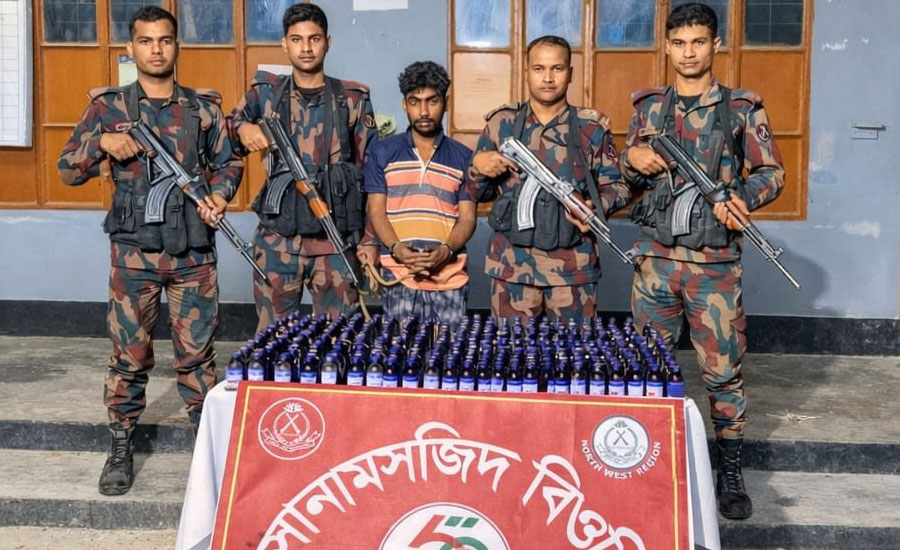 শিবগঞ্জ সীমান্তে পৃথক অভিযান, নেশাজাতীয় সিরাপ ও ট্যাবলেটসহ আটক ১
