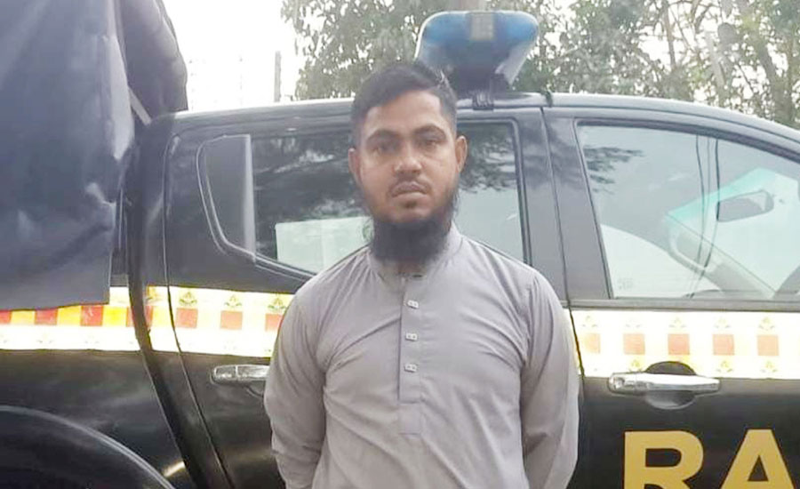 র‌্যাব-৮,সিপিসি-১ এর অভিযানে মোহাম্মদপুরের কিলার গ্রুপের সদস্য মোল্লা কাউসার গ্রেফতার