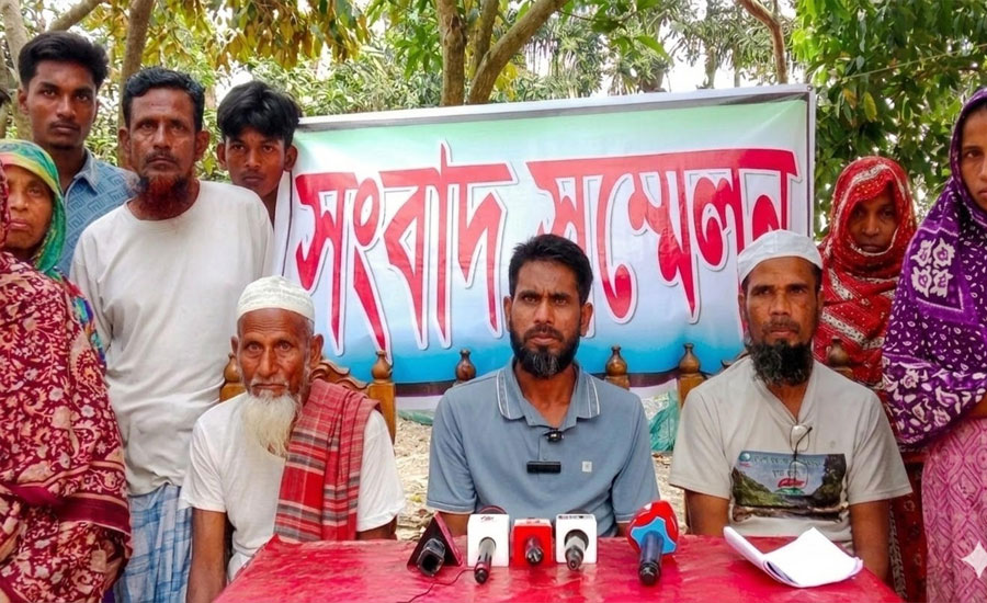 গলাচিপায় মামলাবাজের অত্যাচার থেকে বাঁচার জন্য সংবাদ সম্মেলন