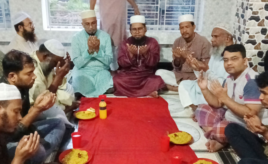 হজে যাওয়ার প্রাক্কালে গাজীপুরে কর্মজীবী দলের দোয়া ও ইফতার মাহফিল