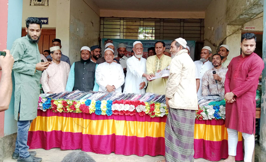 গোয়াইনঘাটে পঞ্চম বারের মতো জিসাস নেতা কাওছারের ঈদ খাদ্য ও বস্ত্র সামগ্রী বিতরণ