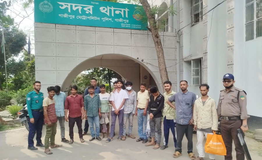 গাজীপুরে সাঁড়াশি অভিযানে ৩৩ জন গ্রেপ্তার
