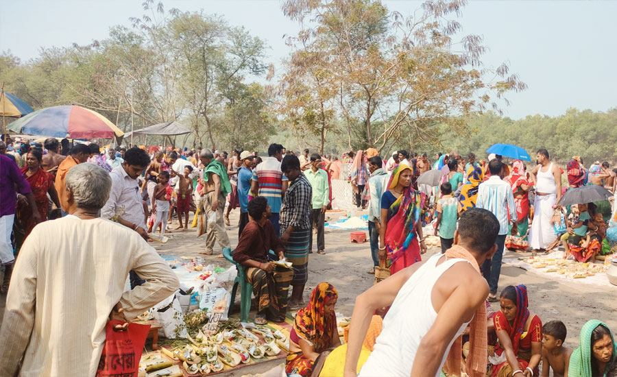 আজ বারুনী স্নানে শেষ হচ্ছে ৪শ বছরের ঐতিহ্য 