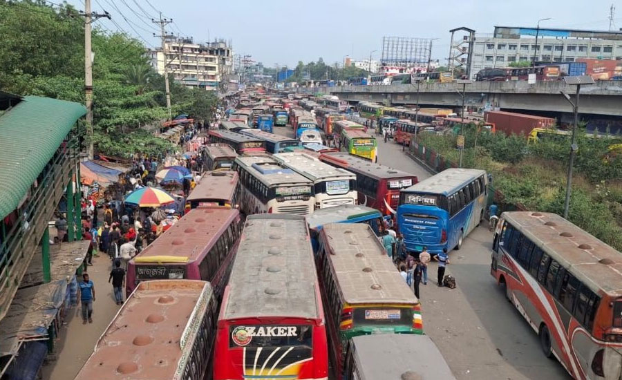 ঢাকা-টাঙ্গাইল মহাসড়কে ১২ কিমিজুড়ে থেমে থেমে যানজট